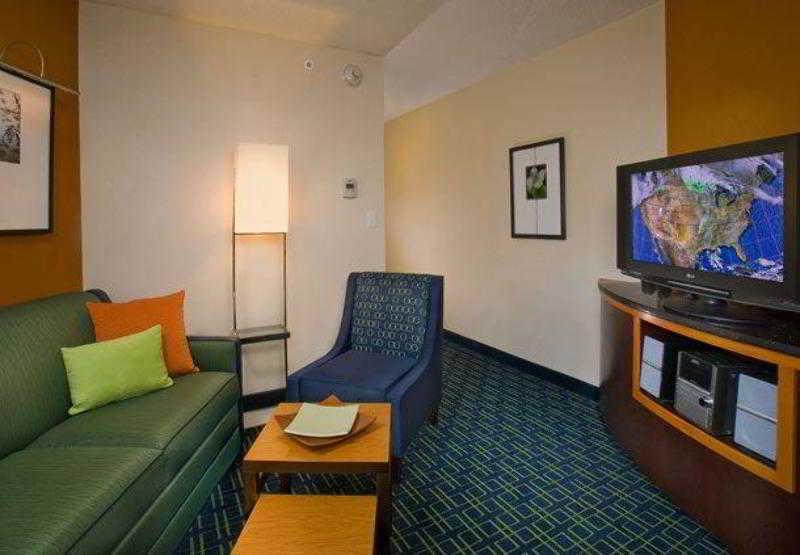 Fairfield Inn And Suites New Buffalo Rum bild